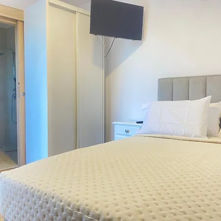 Guest house Raianos Tui